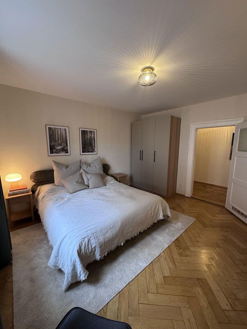 Pronájem bytu 3+1 80 m², Schedelstraße 11, München, Bavorsko Pronájem bytu 3+1 80 m², Schedelstraße 11, München, Bavorsko