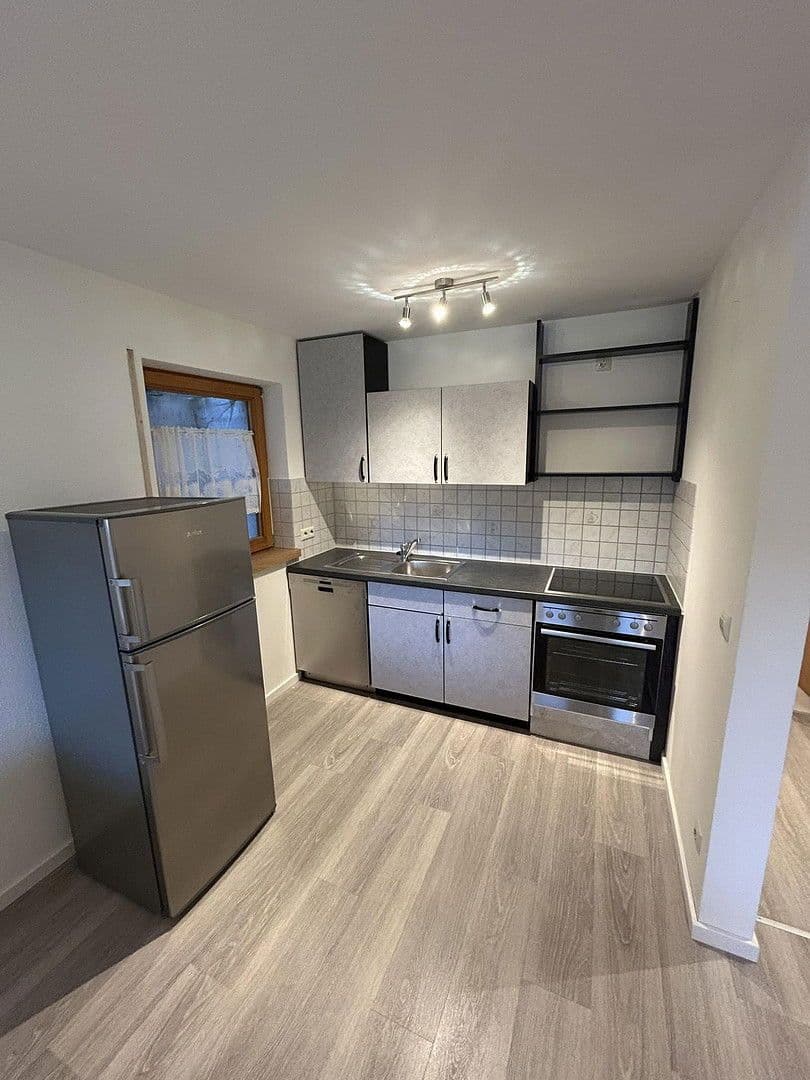 Pronájem bytu 2+1 49 m², Dettingen an der Erms, Bádensko-Württembersko Pronájem bytu 2+1 49 m², Dettingen an der Erms, Bádensko-Württembersko