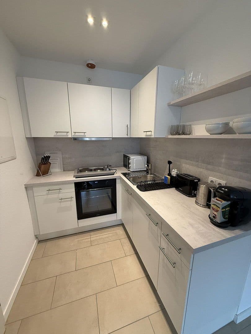 Pronájem bytu 1+1 27 m², Triftstr. 51, Frankfurt am Main, Hessen Pronájem bytu 1+1 27 m², Triftstr. 51, Frankfurt am Main, Hessen