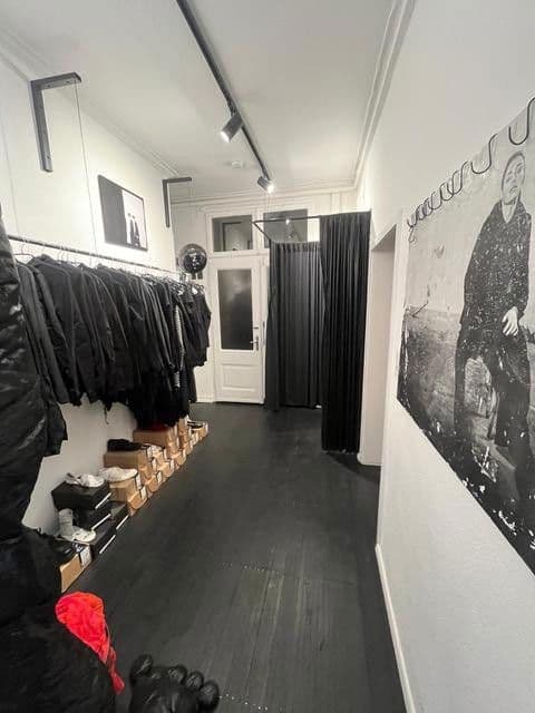 Pronájem kanceláře 110 m², Stuttgart, Bádensko-Württembersko Pronájem kanceláře 110 m², Stuttgart, Bádensko-Württembersko