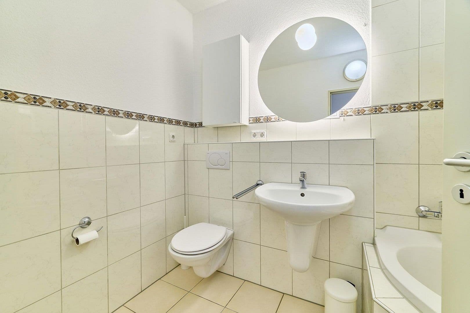 Pronájem bytu 4+1 107 m², Berliner Str. 40, Landstuhl, Porýní-Falc Pronájem bytu 4+1 107 m², Berliner Str. 40, Landstuhl, Porýní-Falc