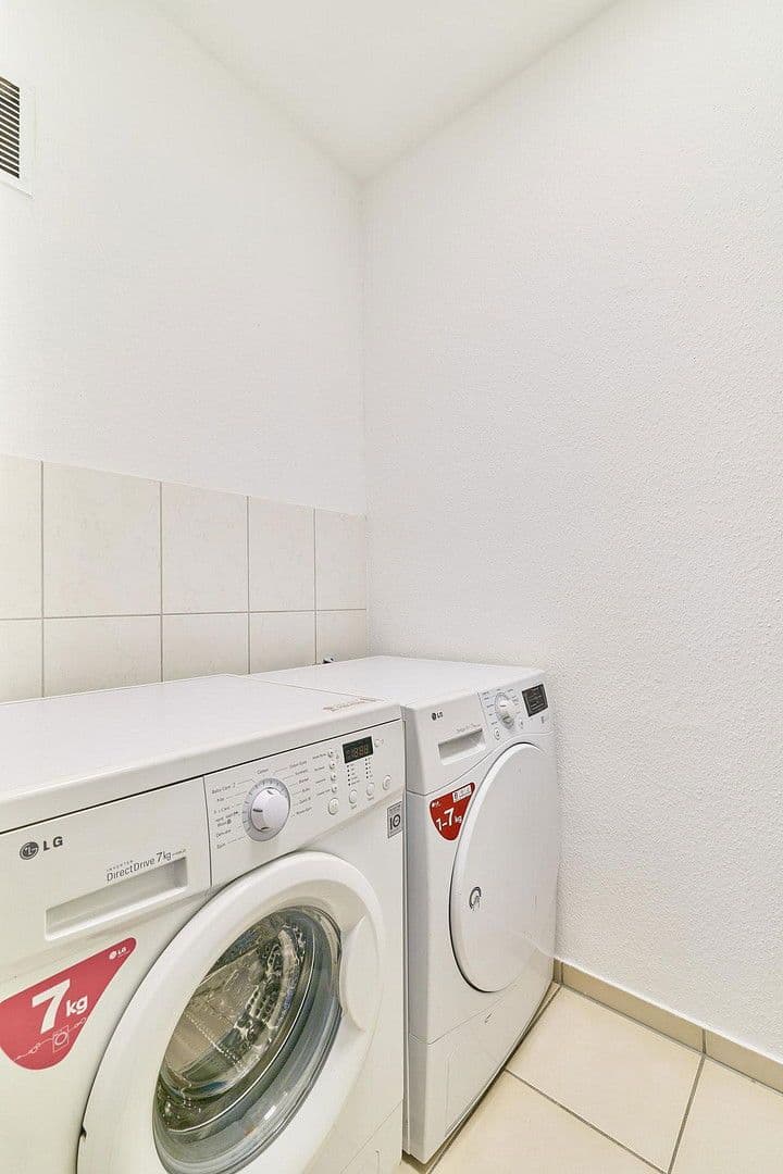 Pronájem bytu 4+1 107 m², Berliner Str. 40, Landstuhl, Porýní-Falc Pronájem bytu 4+1 107 m², Berliner Str. 40, Landstuhl, Porýní-Falc