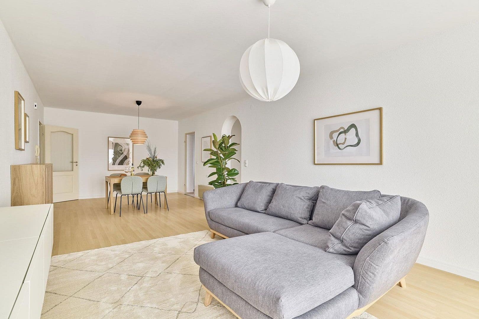 Pronájem bytu 4+1 107 m², Berliner Str. 40, Landstuhl, Porýní-Falc Pronájem bytu 4+1 107 m², Berliner Str. 40, Landstuhl, Porýní-Falc