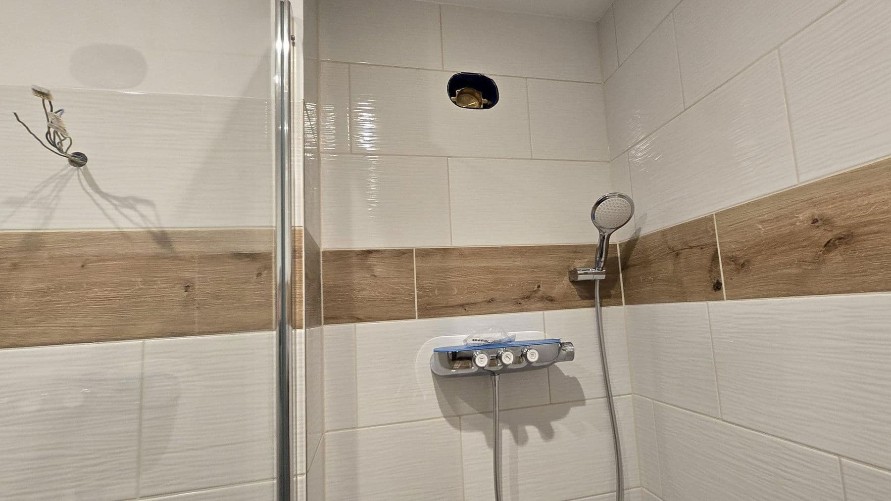 Prodej bytu 2+1 60 m², Faaker Straße 15, Wiesbaden, Hessen Prodej bytu 2+1 60 m², Faaker Straße 15, Wiesbaden, Hessen