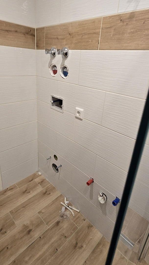 Prodej bytu 2+1 60 m², Faaker Straße 15, Wiesbaden, Hessen Prodej bytu 2+1 60 m², Faaker Straße 15, Wiesbaden, Hessen