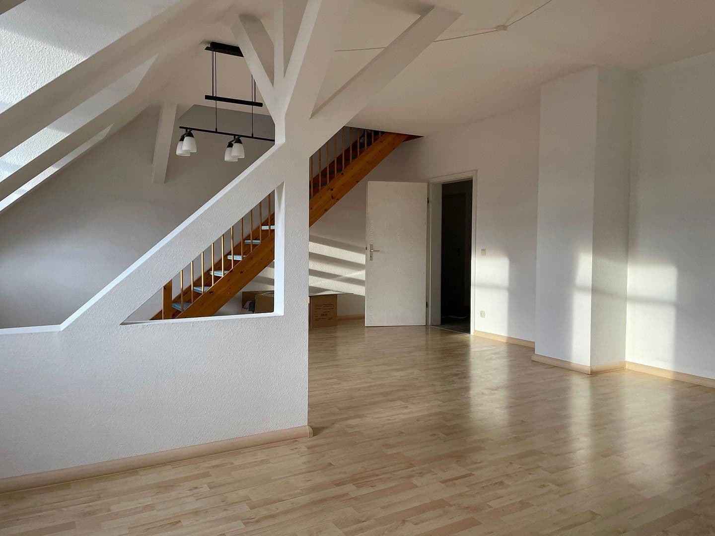 Prodej bytu 3+1 101 m², Bernsdorfer Straße 67, Chemnitz, Sasko Prodej bytu 3+1 101 m², Bernsdorfer Straße 67, Chemnitz, Sasko