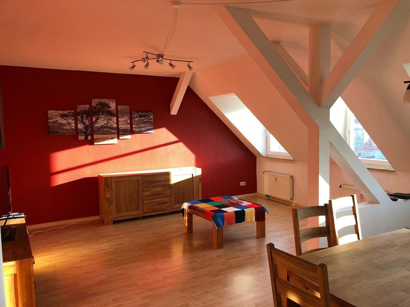 Prodej bytu 3+1 101 m², Bernsdorfer Straße 67, Chemnitz, Sasko Prodej bytu 3+1 101 m², Bernsdorfer Straße 67, Chemnitz, Sasko