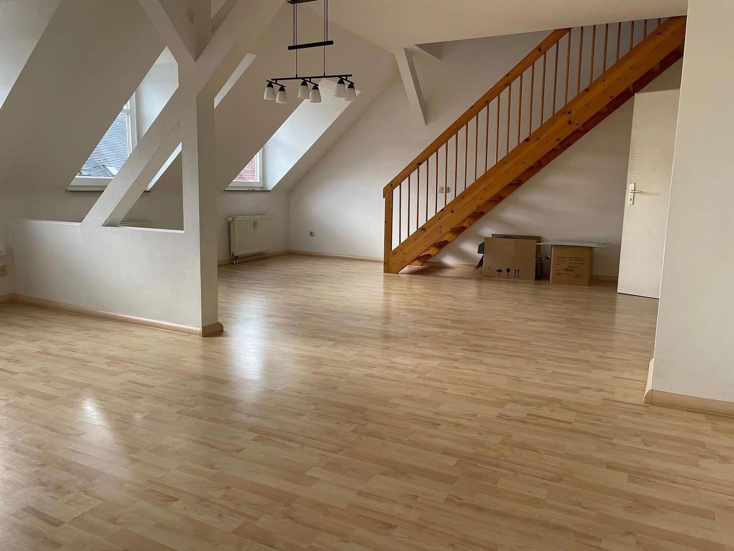 Prodej bytu 3+1 101 m², Bernsdorfer Straße 67, Chemnitz, Sasko Prodej bytu 3+1 101 m², Bernsdorfer Straße 67, Chemnitz, Sasko