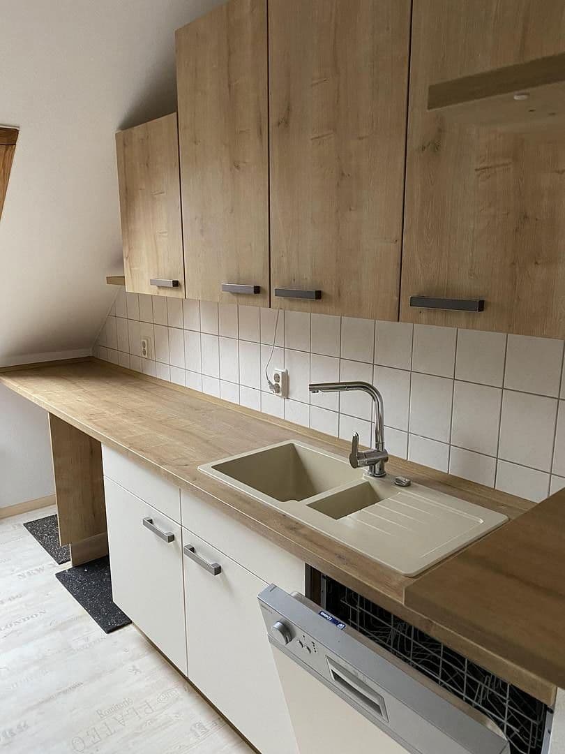 Prodej bytu 3+1 101 m², Bernsdorfer Straße 67, Chemnitz, Sasko Prodej bytu 3+1 101 m², Bernsdorfer Straße 67, Chemnitz, Sasko