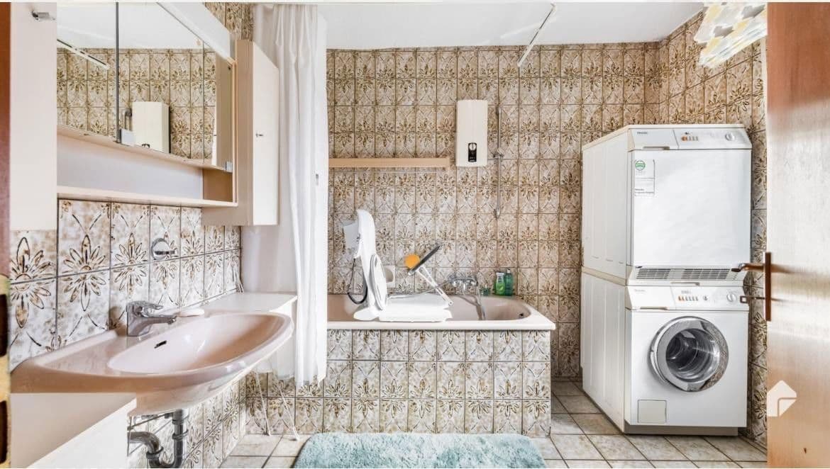 Pronájem bytu 2+kk 72 m², Oberhausen, Severní Porýní-Vestfálsko Pronájem bytu 2+kk 72 m², Oberhausen, Severní Porýní-Vestfálsko