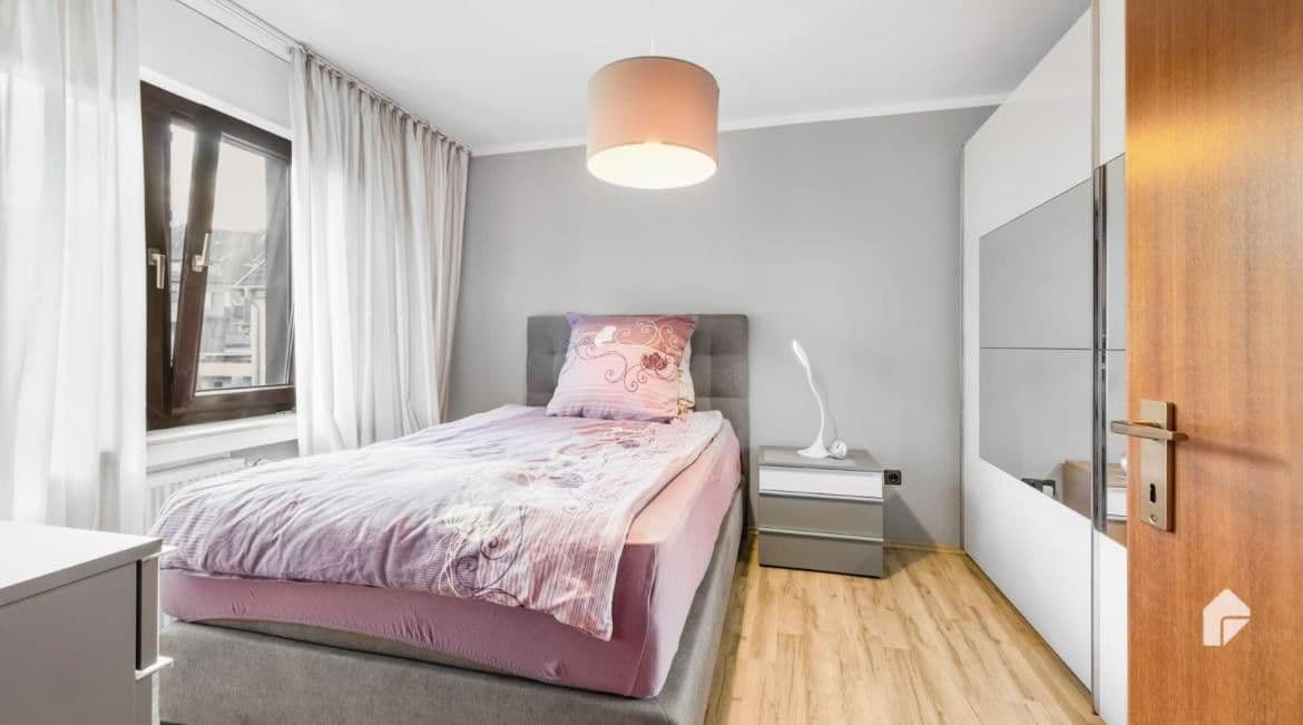 Pronájem bytu 2+kk 72 m², Oberhausen, Severní Porýní-Vestfálsko Pronájem bytu 2+kk 72 m², Oberhausen, Severní Porýní-Vestfálsko