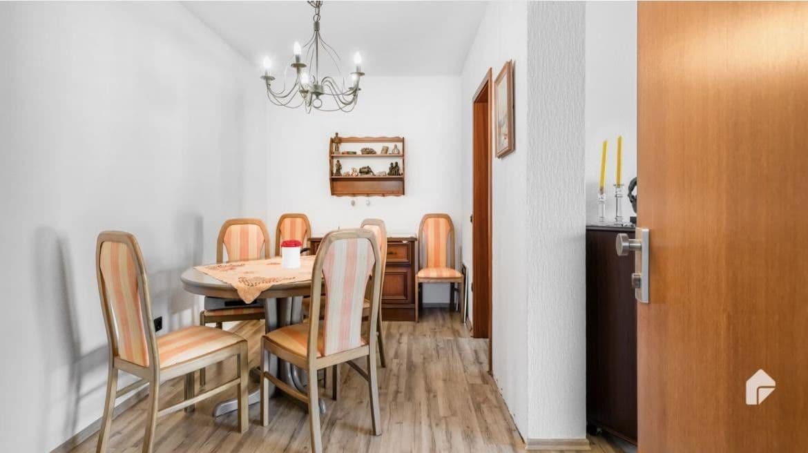 Pronájem bytu 2+kk 72 m², Oberhausen, Severní Porýní-Vestfálsko Pronájem bytu 2+kk 72 m², Oberhausen, Severní Porýní-Vestfálsko