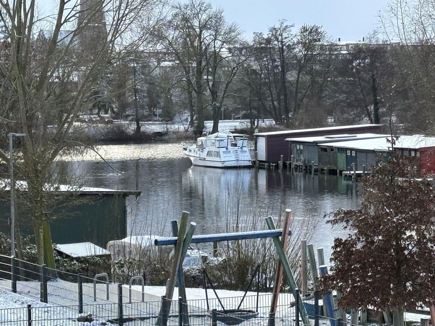 Prodej domu 126 m², pozemek 200 m², Schwerin, Mecklenburg-Vorpommern Prodej domu 126 m², pozemek 200 m², Schwerin, Mecklenburg-Vorpommern