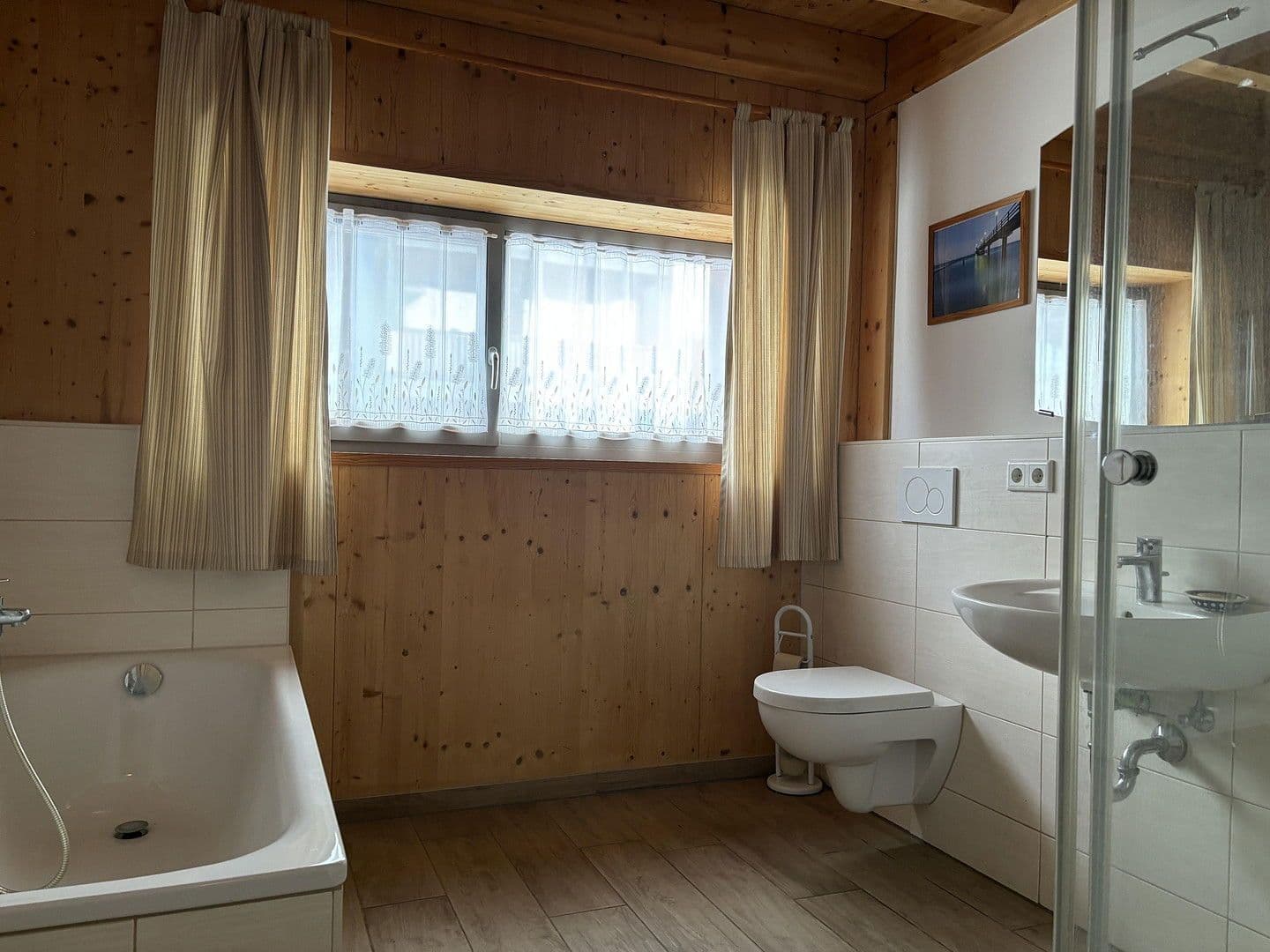 Prodej domu 126 m², pozemek 200 m², Schwerin, Mecklenburg-Vorpommern Prodej domu 126 m², pozemek 200 m², Schwerin, Mecklenburg-Vorpommern