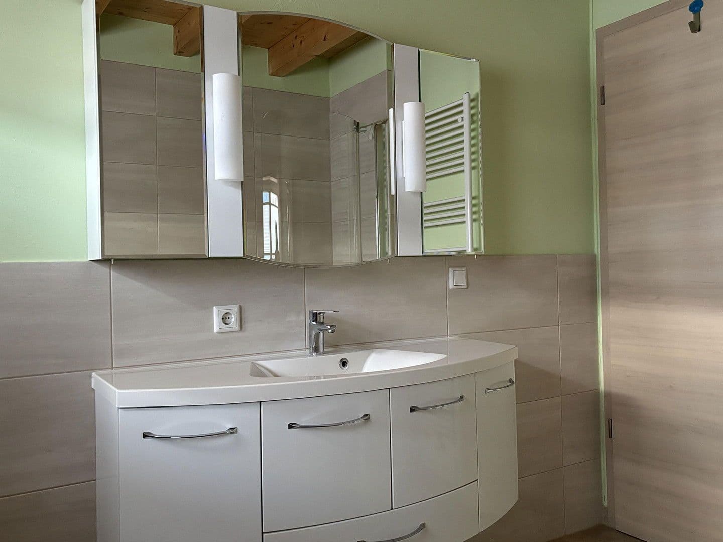 Prodej domu 126 m², pozemek 200 m², Schwerin, Mecklenburg-Vorpommern Prodej domu 126 m², pozemek 200 m², Schwerin, Mecklenburg-Vorpommern