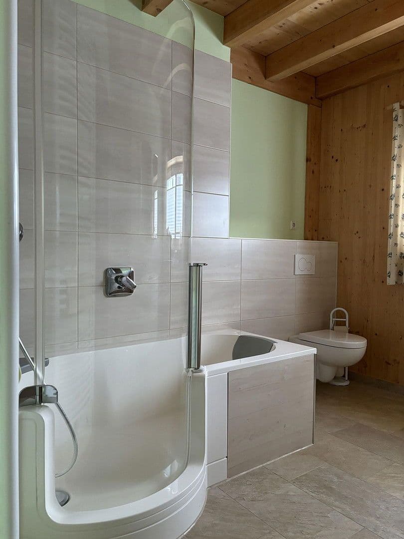 Prodej domu 126 m², pozemek 200 m², Schwerin, Mecklenburg-Vorpommern Prodej domu 126 m², pozemek 200 m², Schwerin, Mecklenburg-Vorpommern