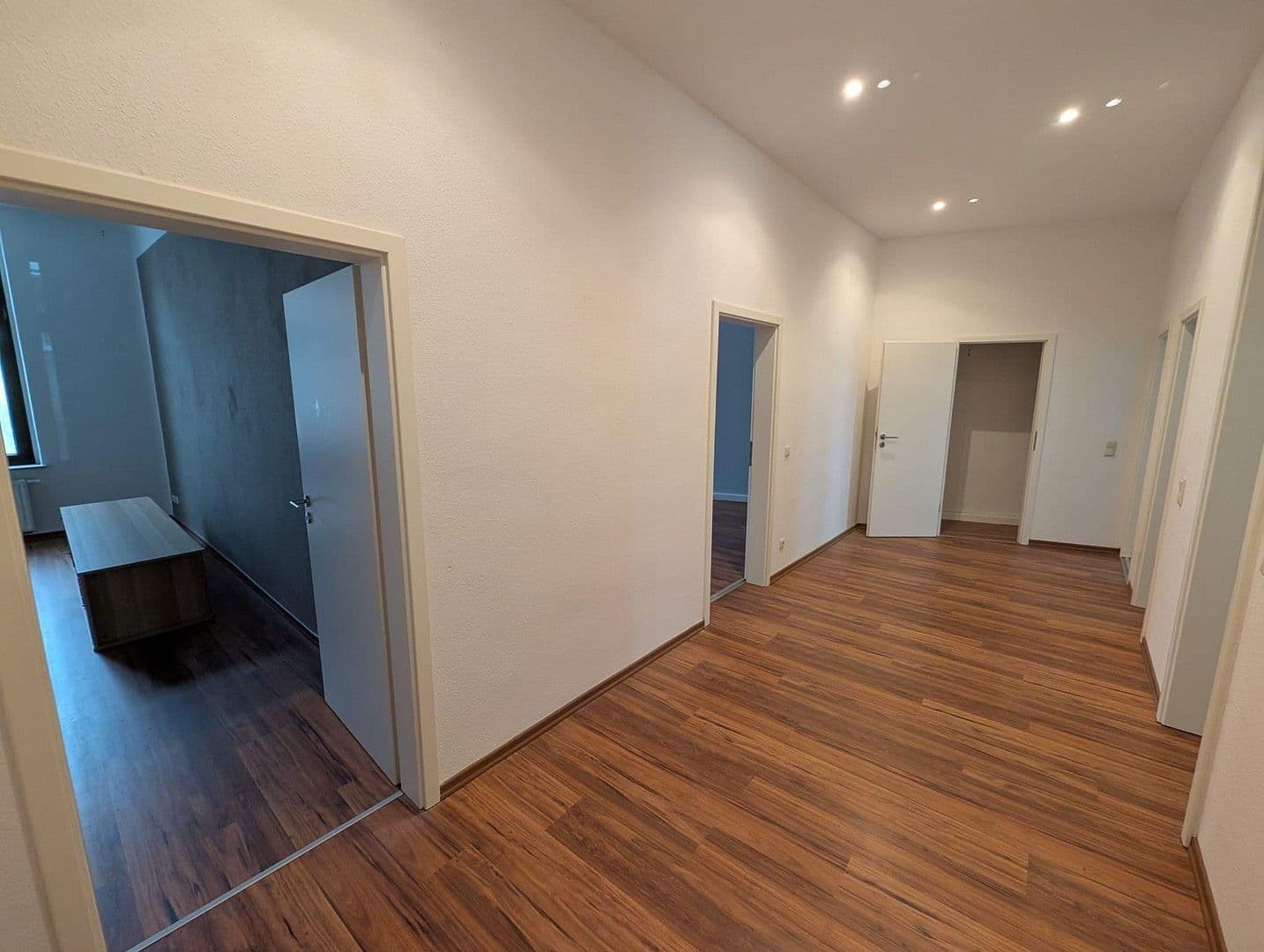 Pronájem bytu 3+1 88 m², Leipzig, Sasko Pronájem bytu 3+1 88 m², Leipzig, Sasko