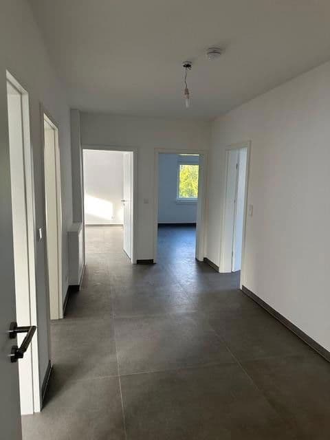 Pronájem bytu 3+1 90 m², Mülheim, Severní Porýní-Vestfálsko Pronájem bytu 3+1 90 m², Mülheim, Severní Porýní-Vestfálsko
