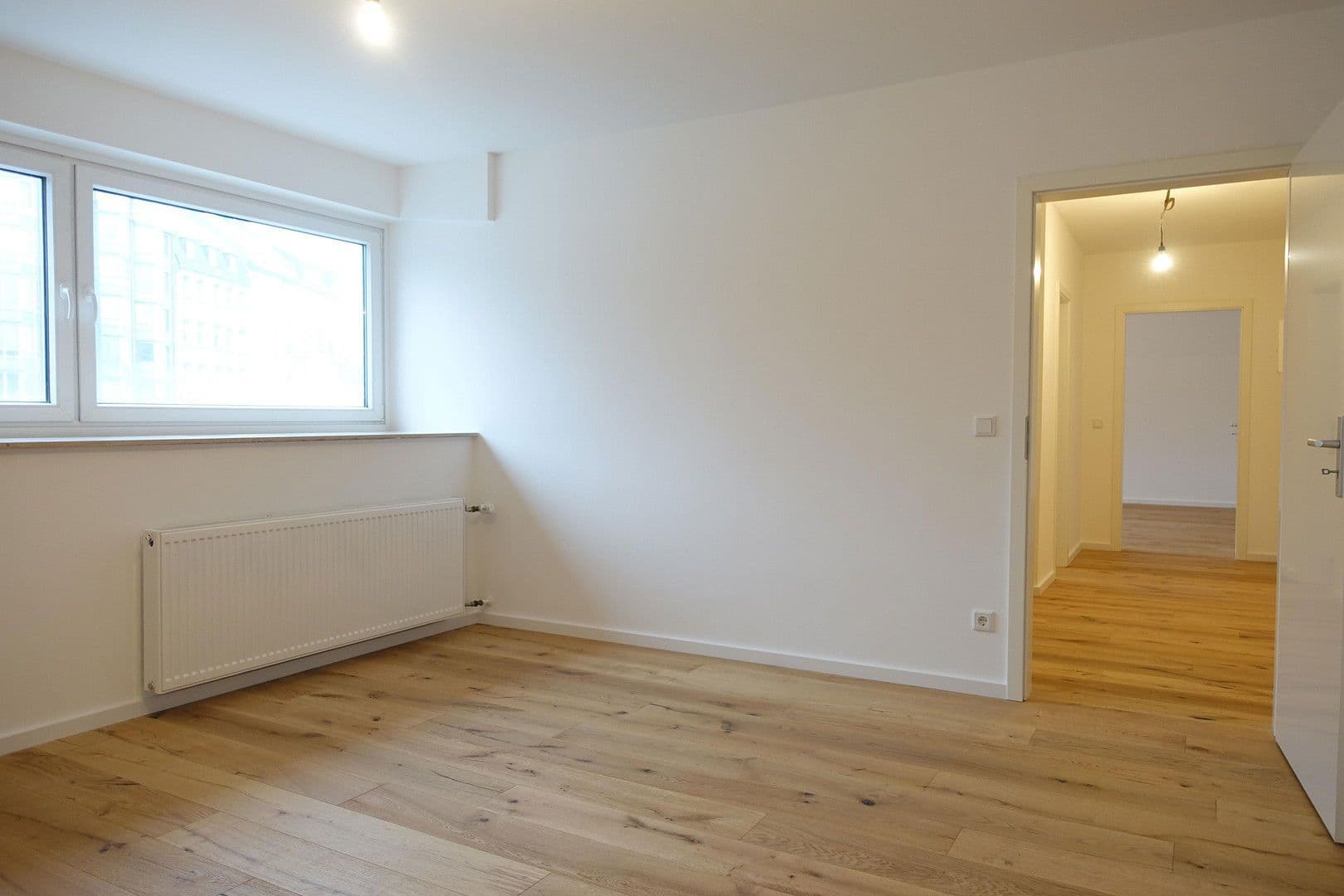 Prodej bytu 2+1 55 m², Kölner Str. 140, Düsseldorf, Severní Porýní-Vestfálsko Prodej bytu 2+1 55 m², Kölner Str. 140, Düsseldorf, Severní Porýní-Vestfálsko