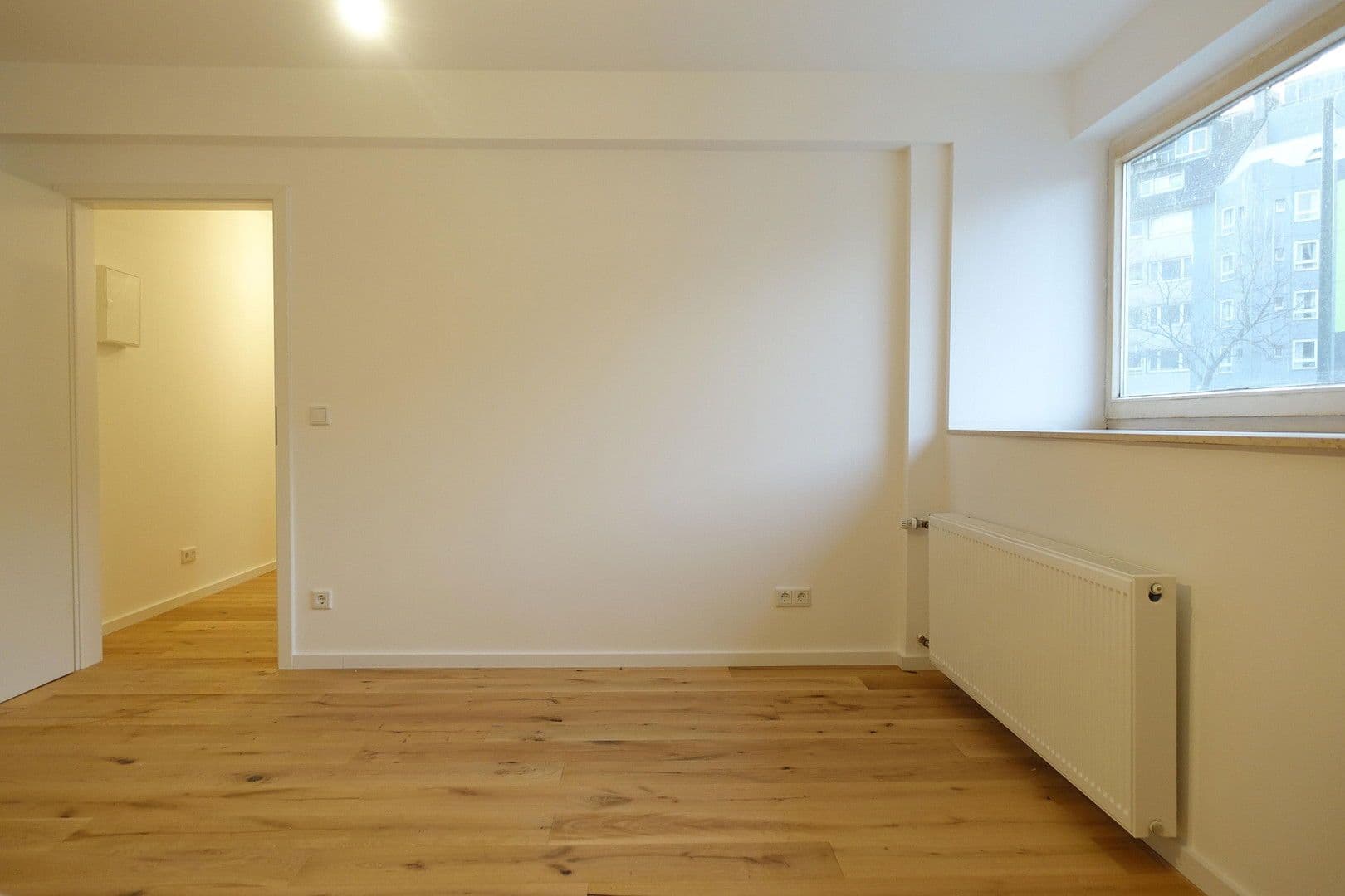 Prodej bytu 2+1 55 m², Kölner Str. 140, Düsseldorf, Severní Porýní-Vestfálsko Prodej bytu 2+1 55 m², Kölner Str. 140, Düsseldorf, Severní Porýní-Vestfálsko