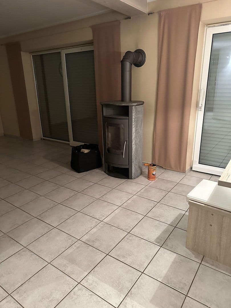 Pronájem domu 130 m², pozemek 650 m², Große Wiese 5, Steinebach an der Wied, Porýní-Falc Pronájem domu 130 m², pozemek 650 m², Große Wiese 5, Steinebach an der Wied, Porýní-Falc