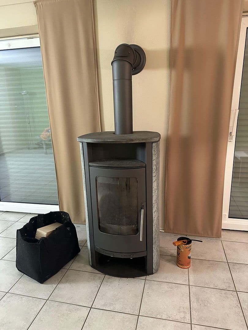 Pronájem domu 130 m², pozemek 650 m², Große Wiese 5, Steinebach an der Wied, Porýní-Falc Pronájem domu 130 m², pozemek 650 m², Große Wiese 5, Steinebach an der Wied, Porýní-Falc