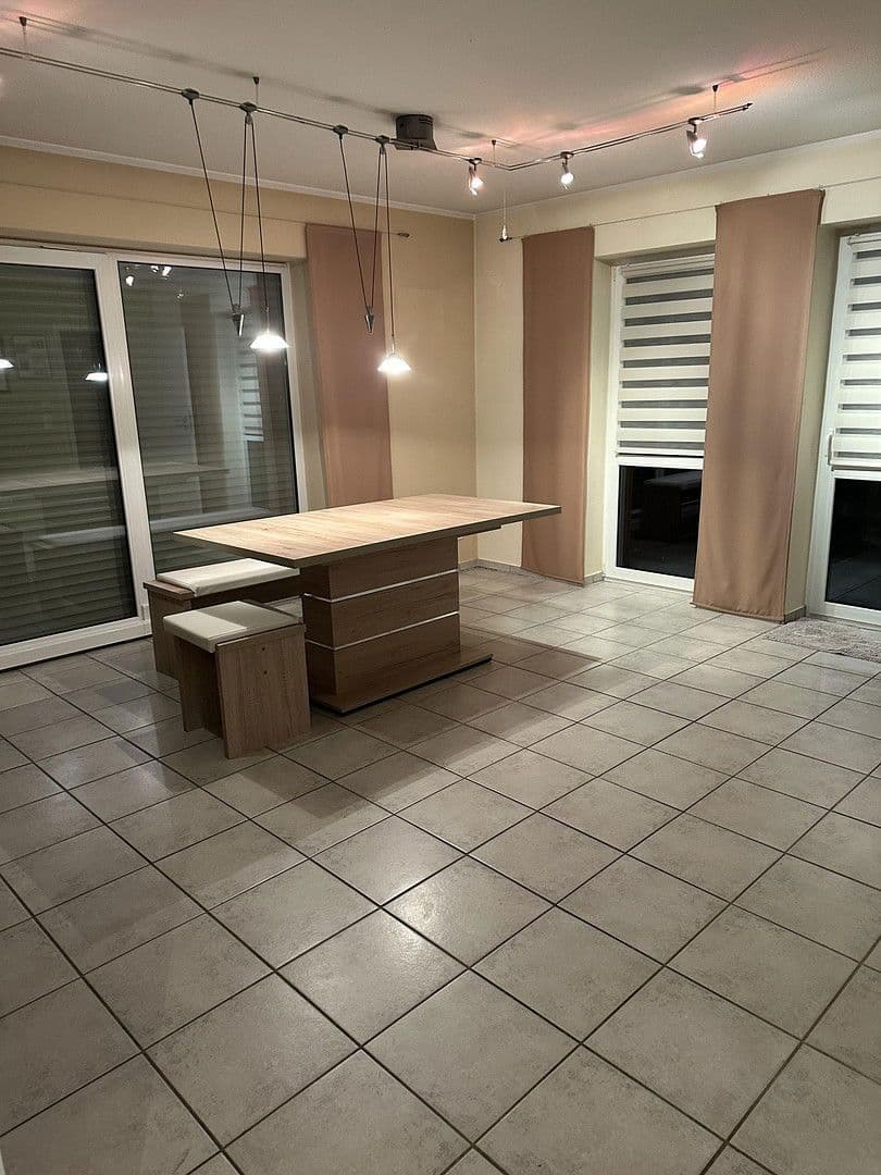 Pronájem domu 130 m², pozemek 650 m², Große Wiese 5, Steinebach an der Wied, Porýní-Falc Pronájem domu 130 m², pozemek 650 m², Große Wiese 5, Steinebach an der Wied, Porýní-Falc