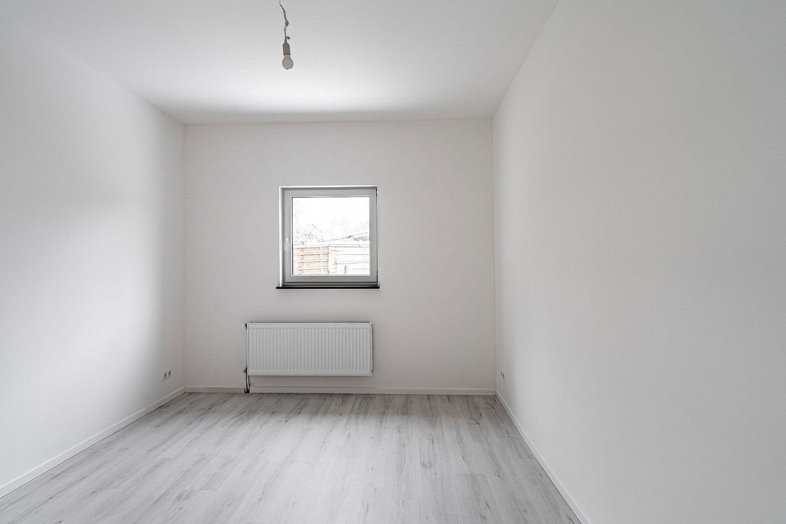 Prodej domu 101 m², pozemek 576 m², Berlin, Berlín Prodej domu 101 m², pozemek 576 m², Berlin, Berlín