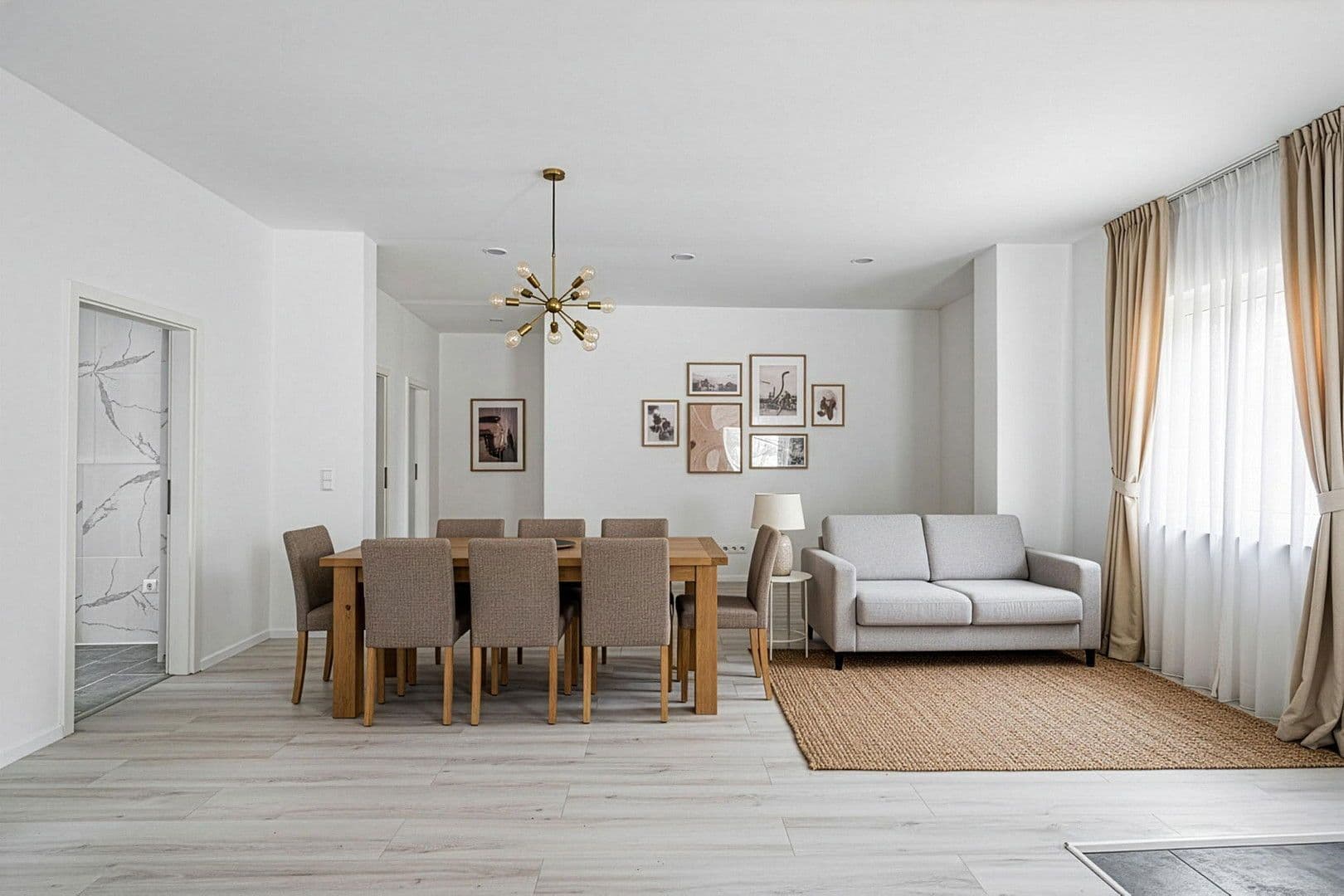 Prodej domu 101 m², pozemek 576 m², Berlin, Berlín Prodej domu 101 m², pozemek 576 m², Berlin, Berlín