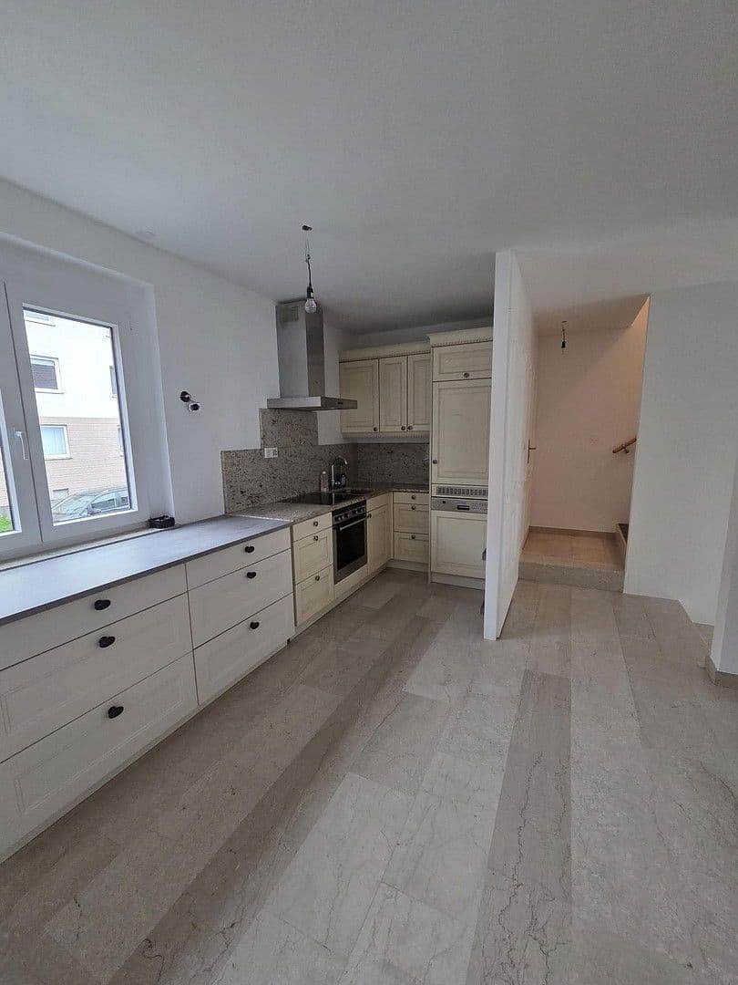 Prodej domu 125 m², pozemek 189 m², Augsburg, Bavorsko Prodej domu 125 m², pozemek 189 m², Augsburg, Bavorsko