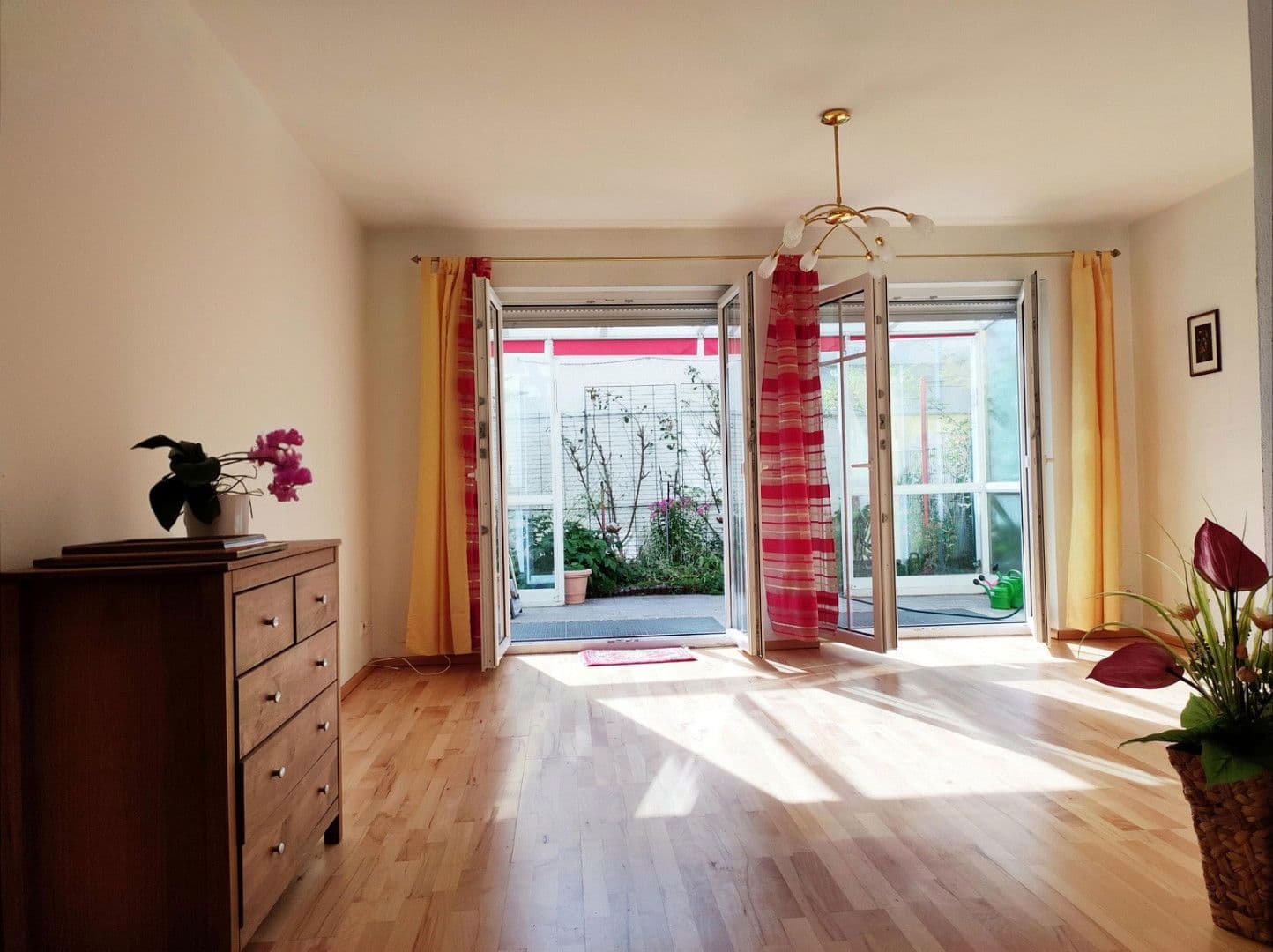 Prodej domu 132 m², pozemek 100 m², Friedenspromenade 7a, München, Bavorsko Prodej domu 132 m², pozemek 100 m², Friedenspromenade 7a, München, Bavorsko