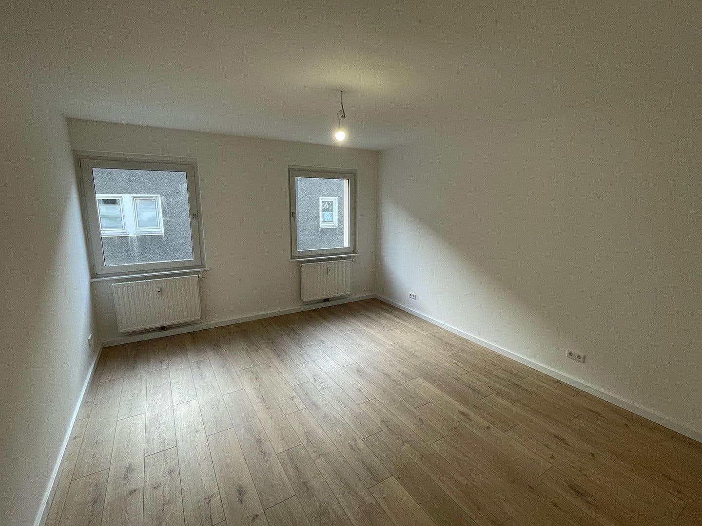 Pronájem bytu 2+1 49 m², Ziegelstr. 21, Wuppertal, Severní Porýní-Vestfálsko Pronájem bytu 2+1 49 m², Ziegelstr. 21, Wuppertal, Severní Porýní-Vestfálsko