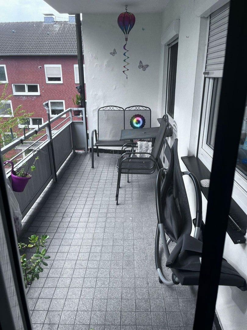 Pronájem bytu 4+1 80 m², Memeler Straße 16, Gladbeck, Severní Porýní-Vestfálsko Pronájem bytu 4+1 80 m², Memeler Straße 16, Gladbeck, Severní Porýní-Vestfálsko