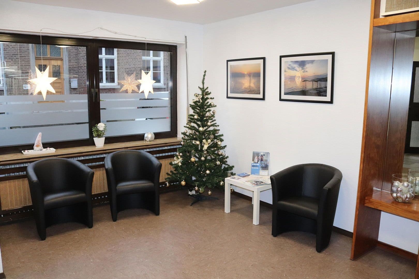 Prodej kanceláře 120 m², Nettetal, Severní Porýní-Vestfálsko Prodej kanceláře 120 m², Nettetal, Severní Porýní-Vestfálsko