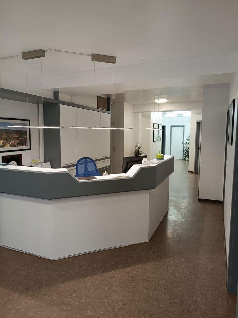 Prodej kanceláře 120 m², Nettetal, Severní Porýní-Vestfálsko Prodej kanceláře 120 m², Nettetal, Severní Porýní-Vestfálsko