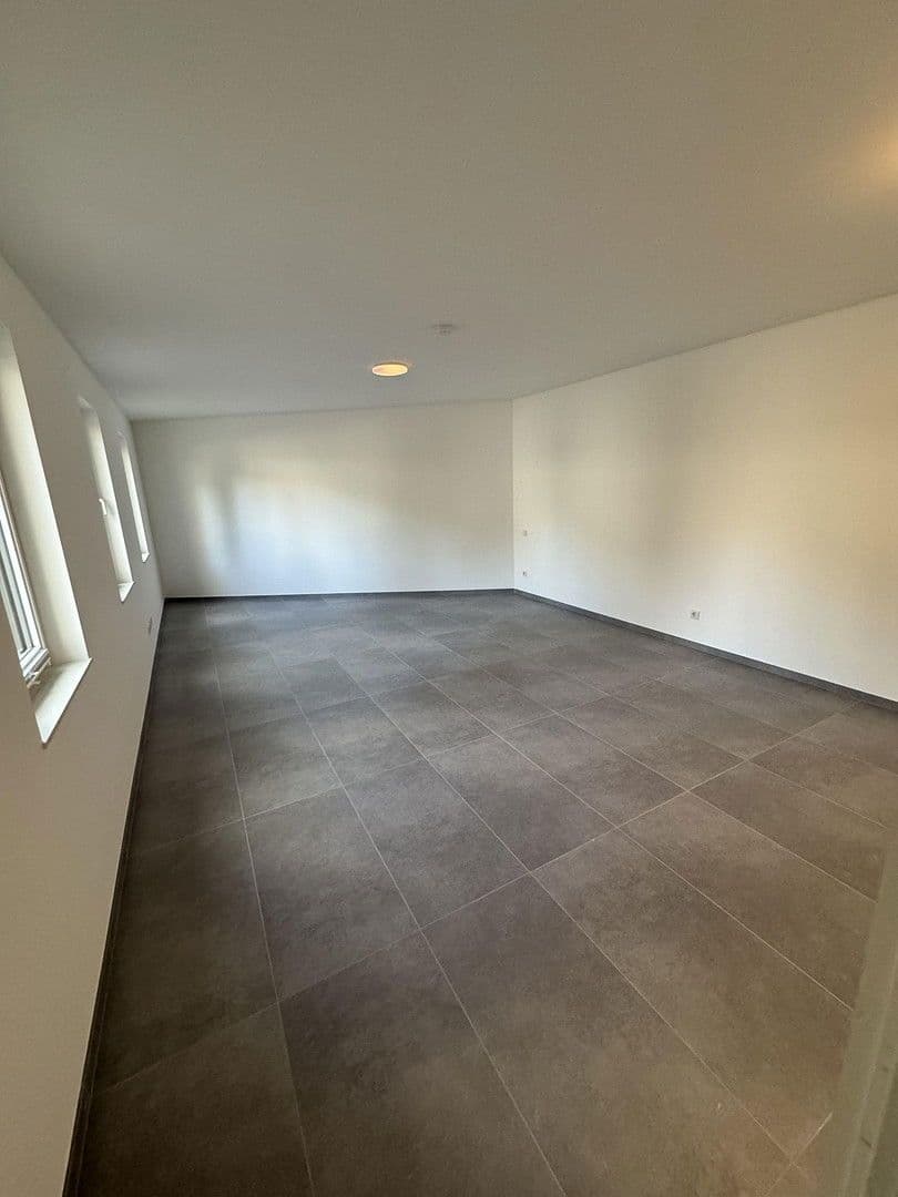 Pronájem bytu 4+1 165 m², Prälat Diehl Straße 23, Ober-Ramstadt, Hessen Pronájem bytu 4+1 165 m², Prälat Diehl Straße 23, Ober-Ramstadt, Hessen