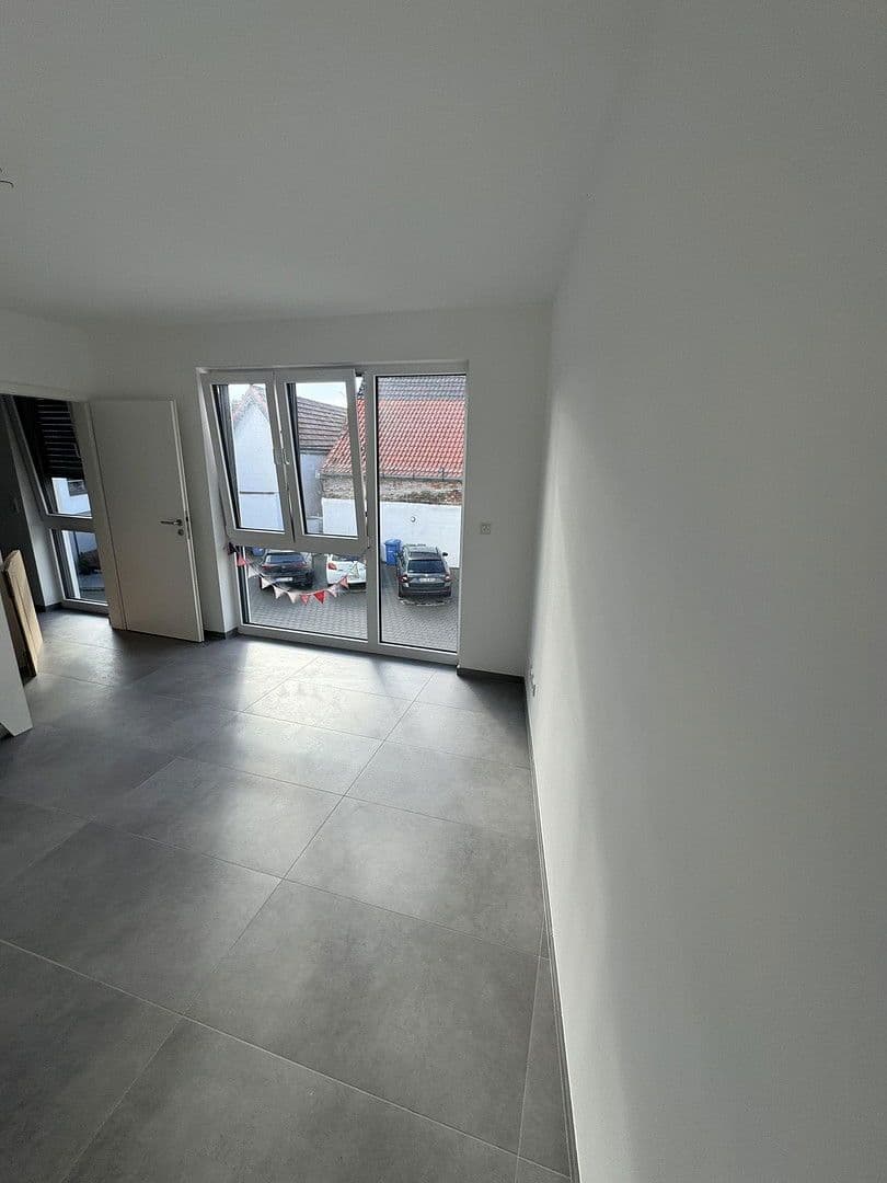 Pronájem bytu 4+1 165 m², Prälat Diehl Straße 23, Ober-Ramstadt, Hessen Pronájem bytu 4+1 165 m², Prälat Diehl Straße 23, Ober-Ramstadt, Hessen