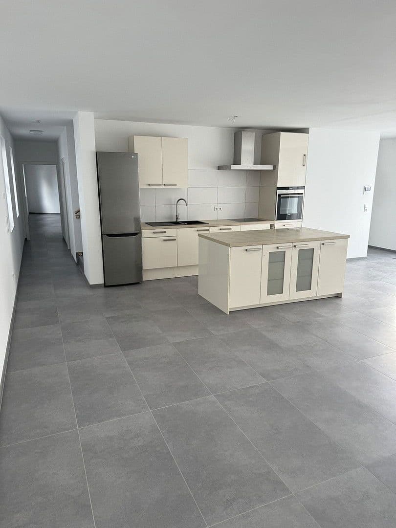 Pronájem bytu 4+1 165 m², Prälat Diehl Straße 23, Ober-Ramstadt, Hessen Pronájem bytu 4+1 165 m², Prälat Diehl Straße 23, Ober-Ramstadt, Hessen