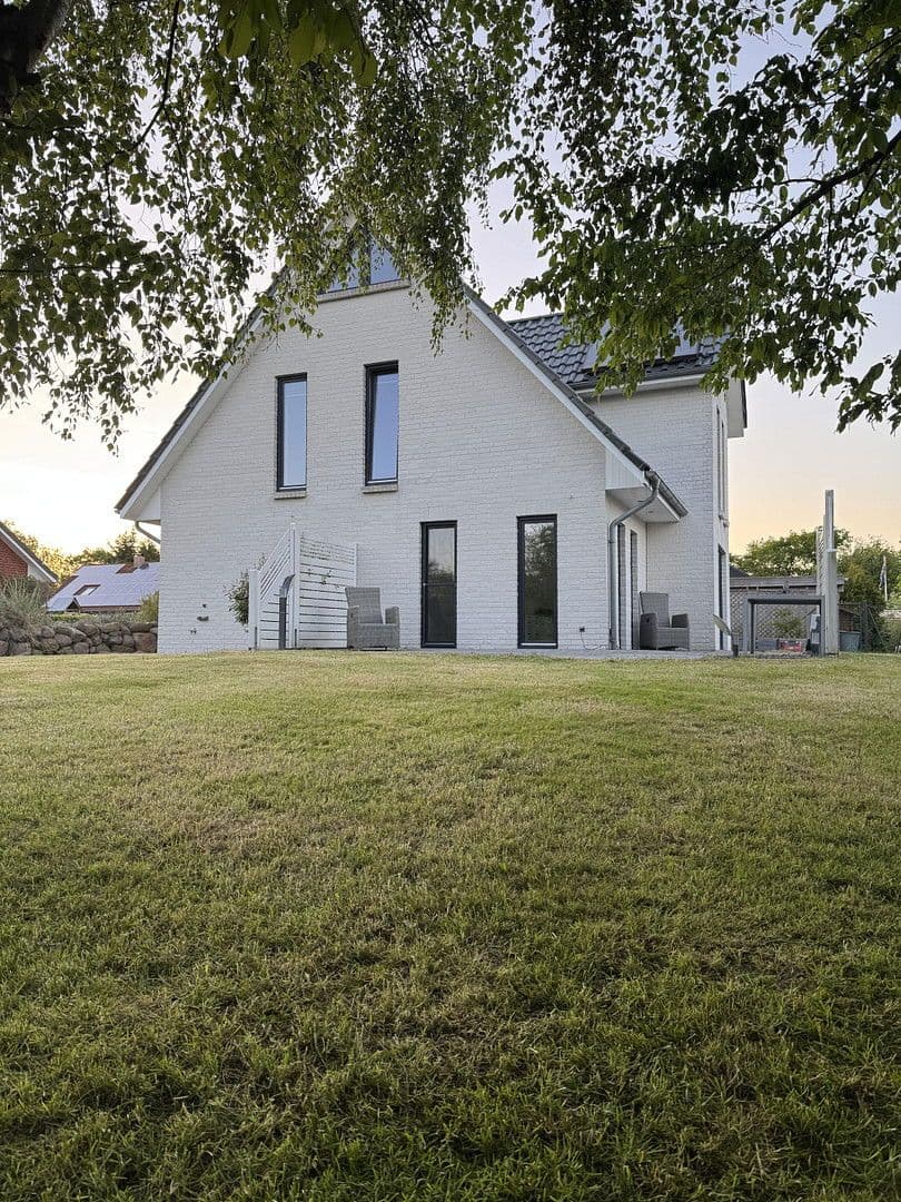 Prodej domu 135 m², pozemek 580 m², Tating, Šlesvicko-Holštýnsko Prodej domu 135 m², pozemek 580 m², Tating, Šlesvicko-Holštýnsko