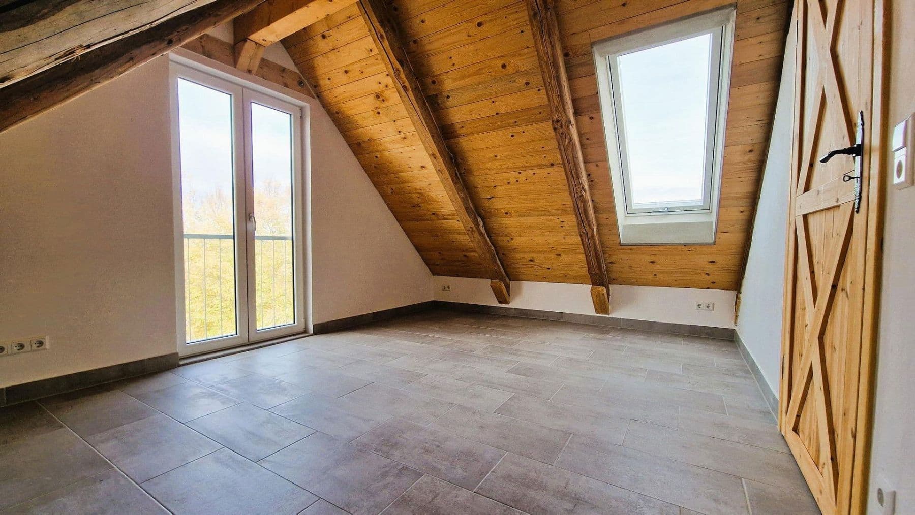 Pronájem bytu 3+1 99 m², Schulweg 11, Wolfsburg, Dolní Sasko Pronájem bytu 3+1 99 m², Schulweg 11, Wolfsburg, Dolní Sasko