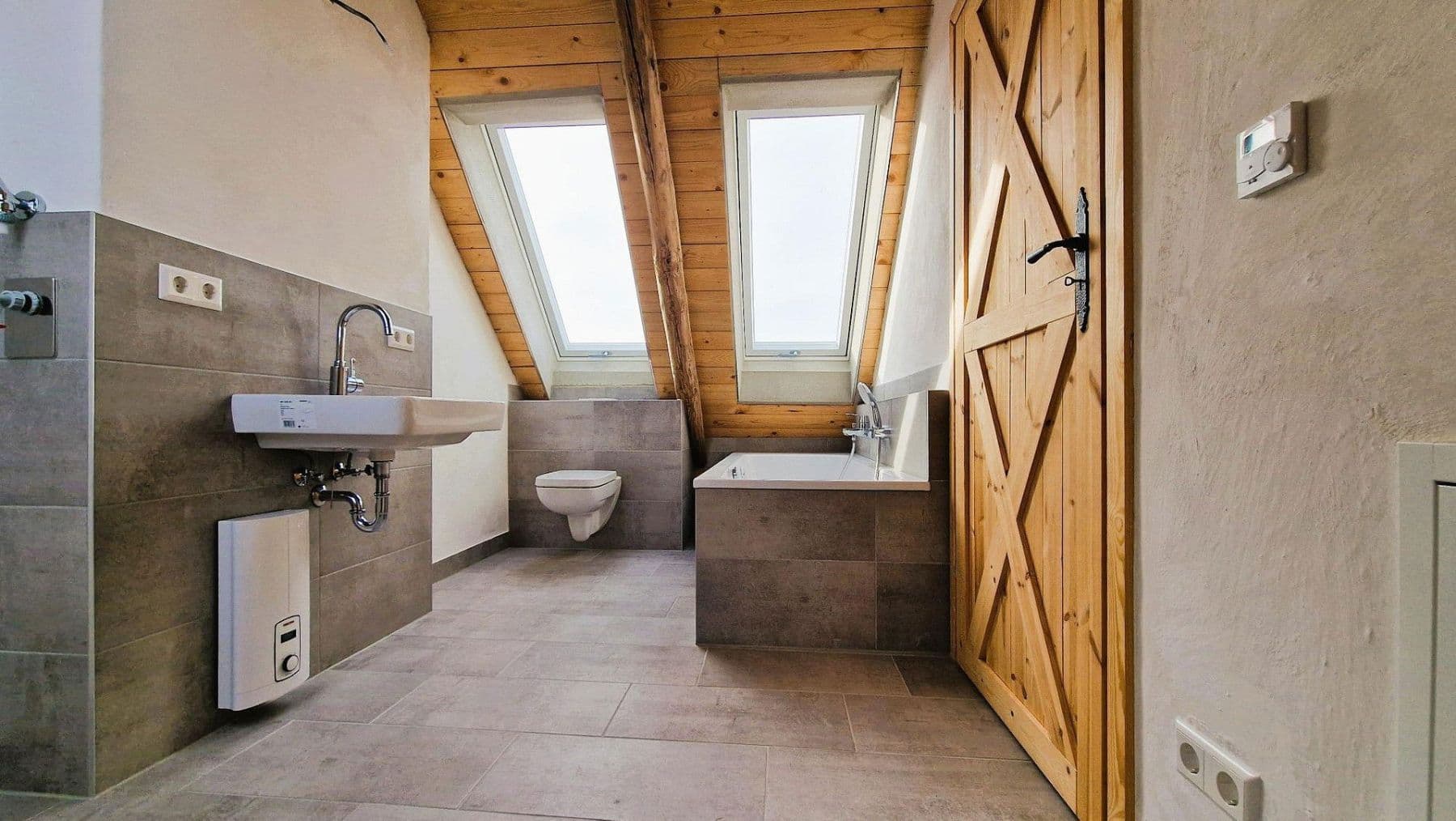 Pronájem bytu 3+1 99 m², Schulweg 11, Wolfsburg, Dolní Sasko Pronájem bytu 3+1 99 m², Schulweg 11, Wolfsburg, Dolní Sasko