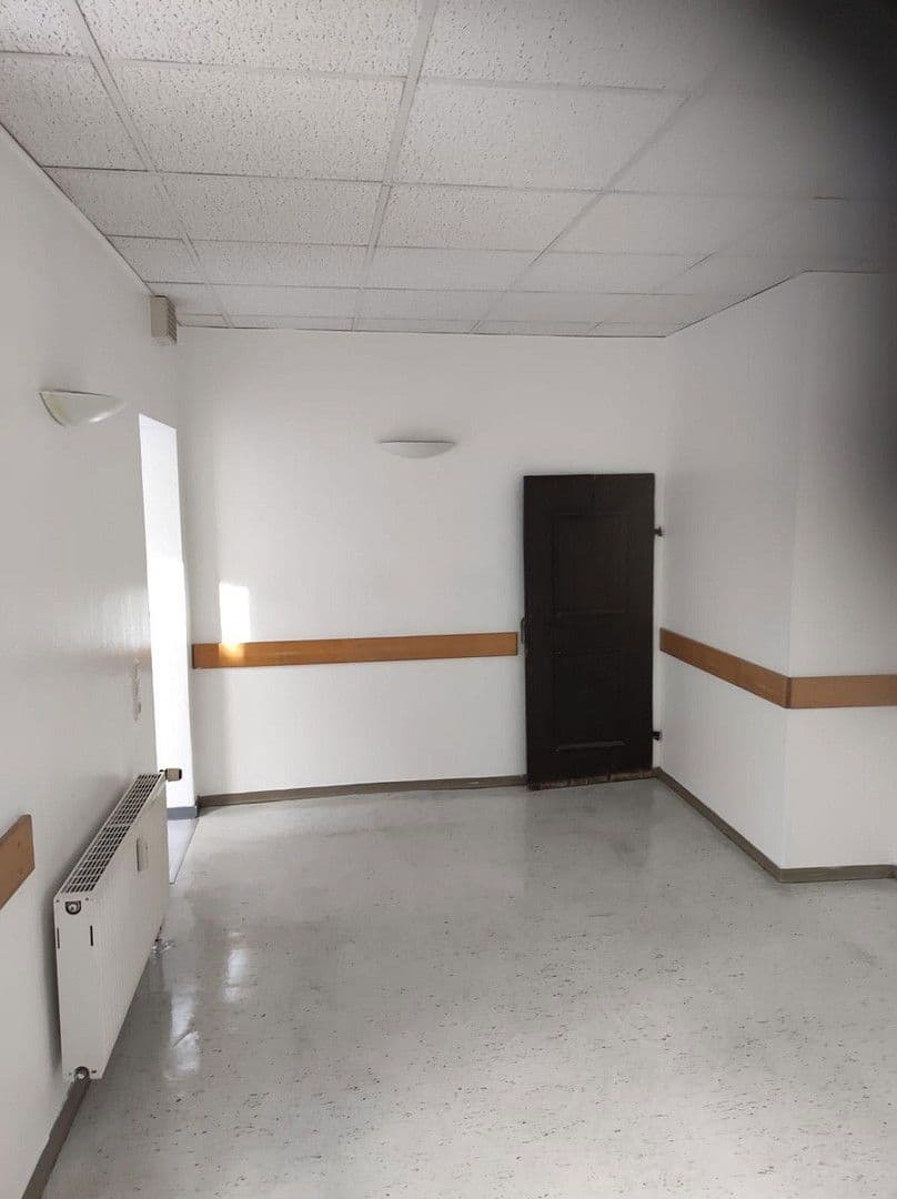 Pronájem kanceláře 200 m², Salzstrasse 34, Naumburg (Saale), Sasko-Anhaltsko Pronájem kanceláře 200 m², Salzstrasse 34, Naumburg (Saale), Sasko-Anhaltsko