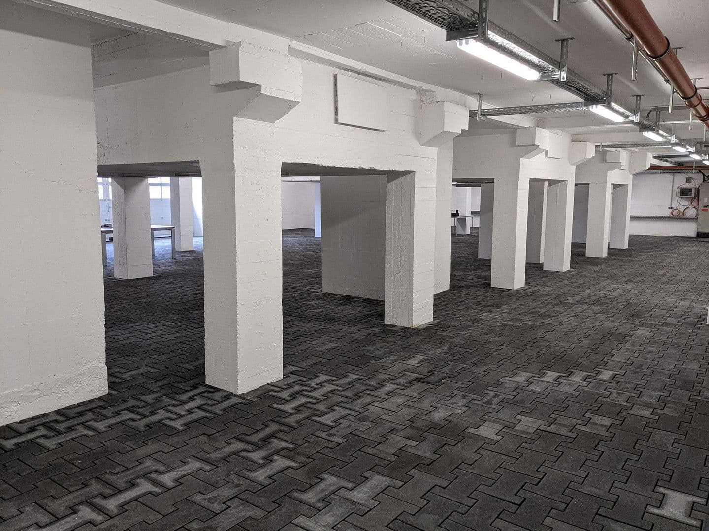 Pronájem nebytového prostoru 751 m², Liprandisdorfer Straße 7, Leipzig, Sasko Pronájem nebytového prostoru 751 m², Liprandisdorfer Straße 7, Leipzig, Sasko