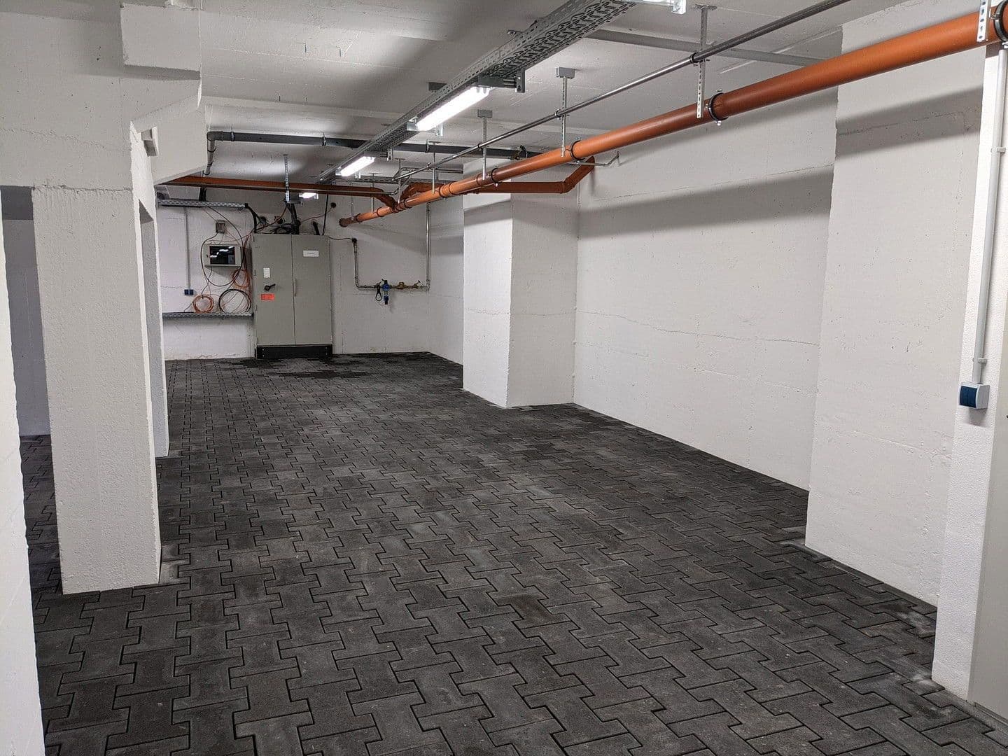 Pronájem nebytového prostoru 751 m², Liprandisdorfer Straße 7, Leipzig, Sasko Pronájem nebytového prostoru 751 m², Liprandisdorfer Straße 7, Leipzig, Sasko