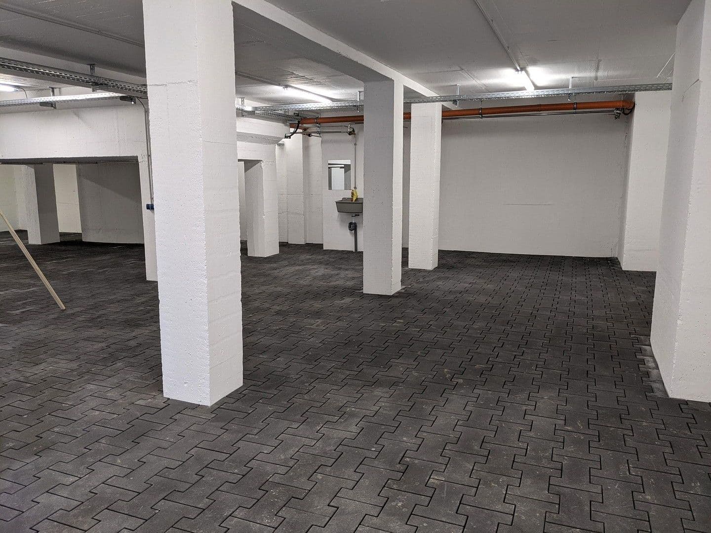 Pronájem nebytového prostoru 751 m², Liprandisdorfer Straße 7, Leipzig, Sasko Pronájem nebytového prostoru 751 m², Liprandisdorfer Straße 7, Leipzig, Sasko