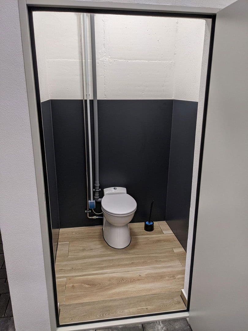 Pronájem nebytového prostoru 751 m², Liprandisdorfer Straße 7, Leipzig, Sasko Pronájem nebytového prostoru 751 m², Liprandisdorfer Straße 7, Leipzig, Sasko