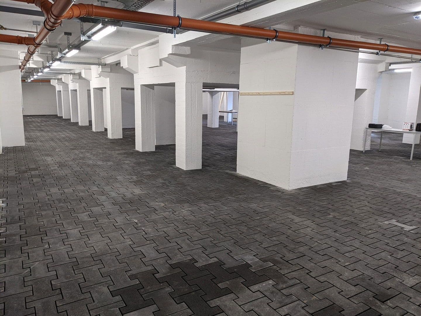 Pronájem nebytového prostoru 751 m², Liprandisdorfer Straße 7, Leipzig, Sasko Pronájem nebytového prostoru 751 m², Liprandisdorfer Straße 7, Leipzig, Sasko