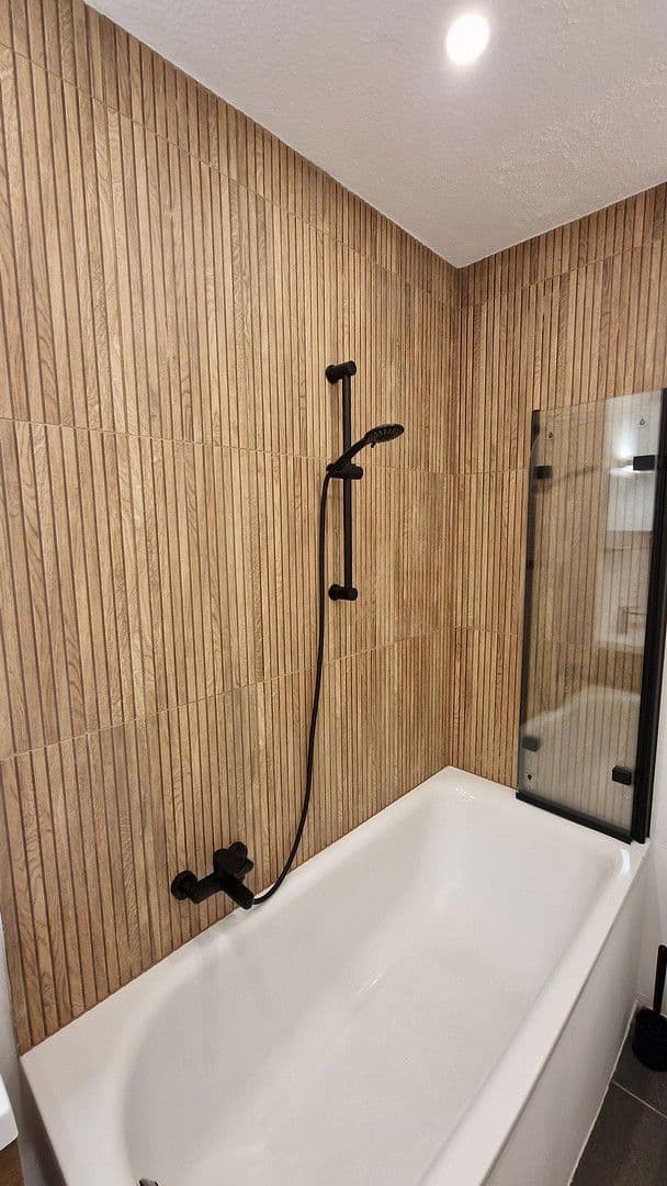 Pronájem bytu 3+1 60 m², Reimanstraße 19, Cáchy, Severní Porýní-Vestfálsko Pronájem bytu 3+1 60 m², Reimanstraße 19, Cáchy, Severní Porýní-Vestfálsko