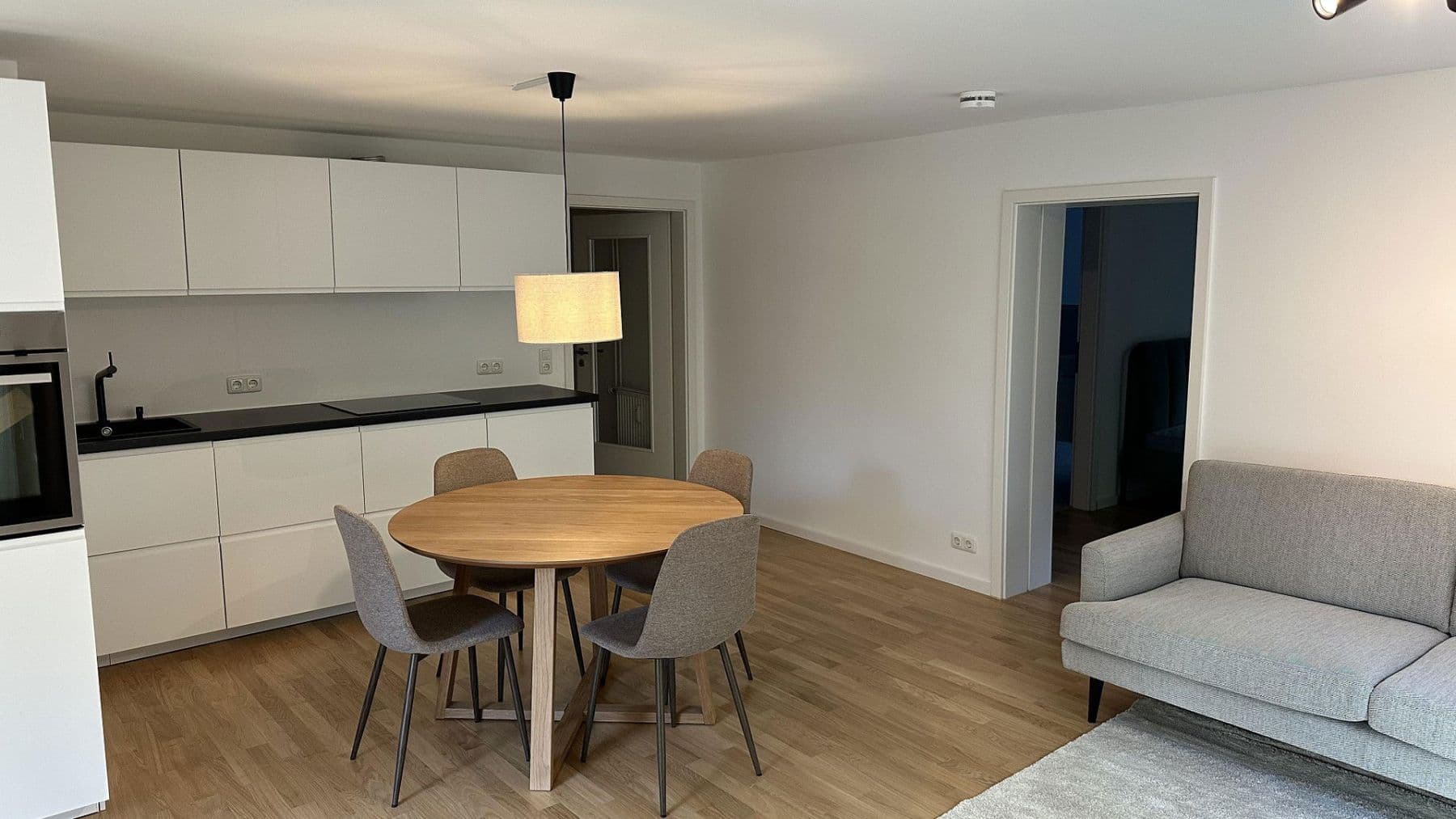 Pronájem bytu 2+1 60 m², Hamburg, Hamburg Pronájem bytu 2+1 60 m², Hamburg, Hamburg