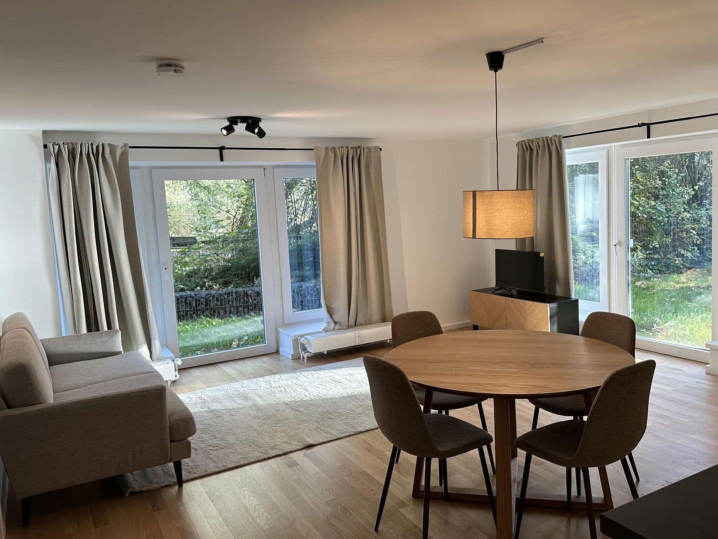 Pronájem bytu 2+1 60 m², Hamburg, Hamburg Pronájem bytu 2+1 60 m², Hamburg, Hamburg